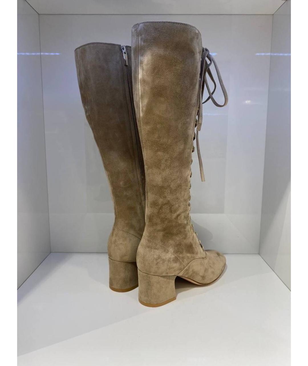 GIANVITO ROSSI Бежевые замшевые сапоги, фото 3