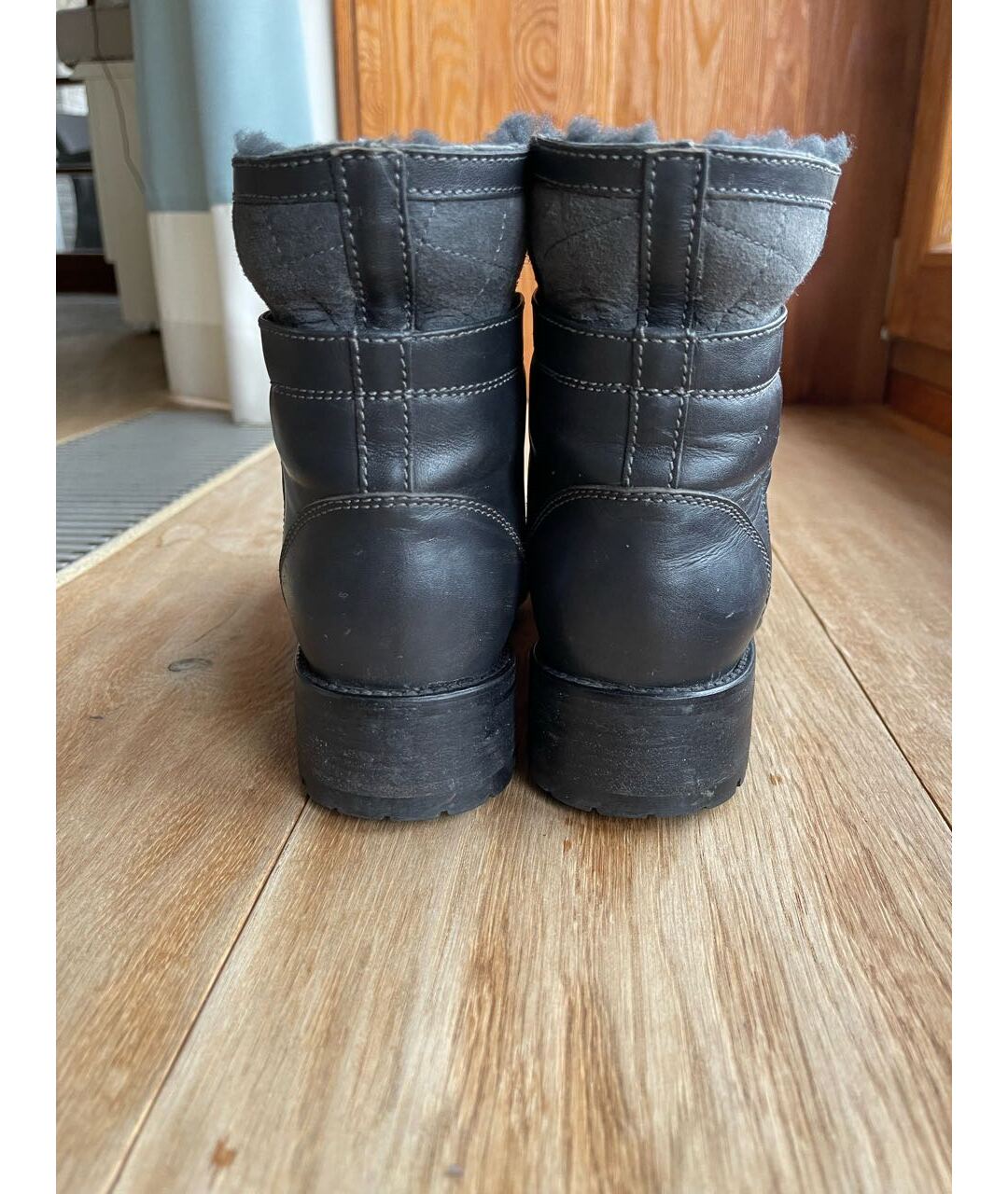 CHANEL Антрацитовые кожаные ботинки, фото 4