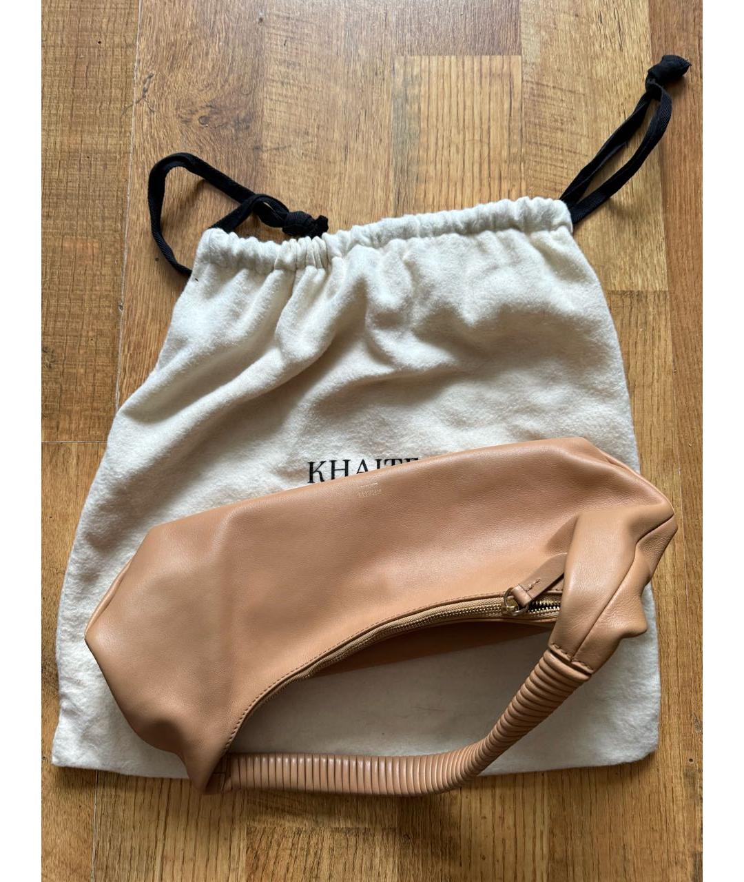KHAITE Бежевая кожаная сумка с короткими ручками, фото 3