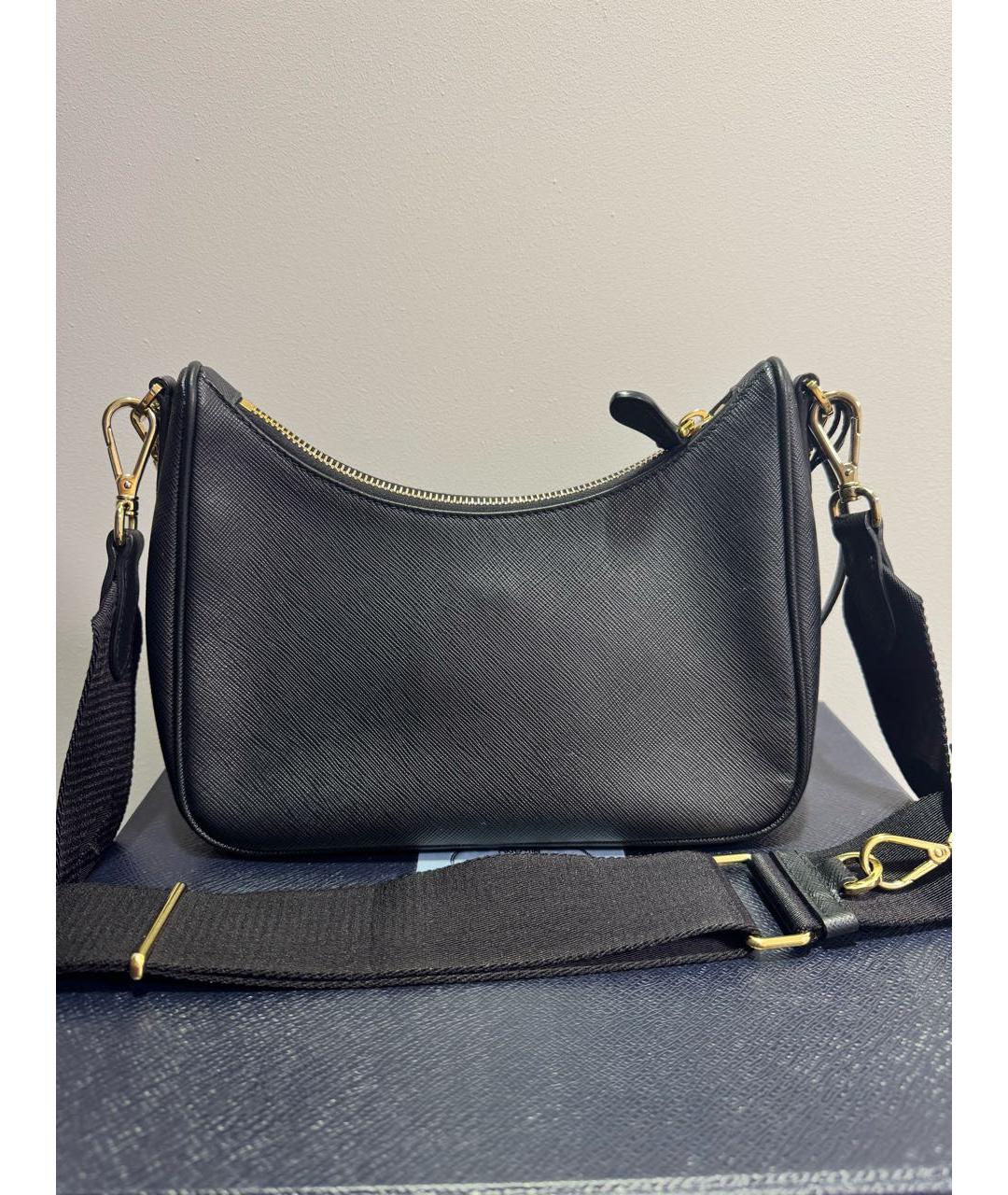 PRADA Черная кожаная сумка с короткими ручками, фото 2