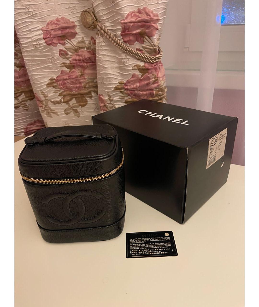 CHANEL Черная кожаная сумка с короткими ручками, фото 9