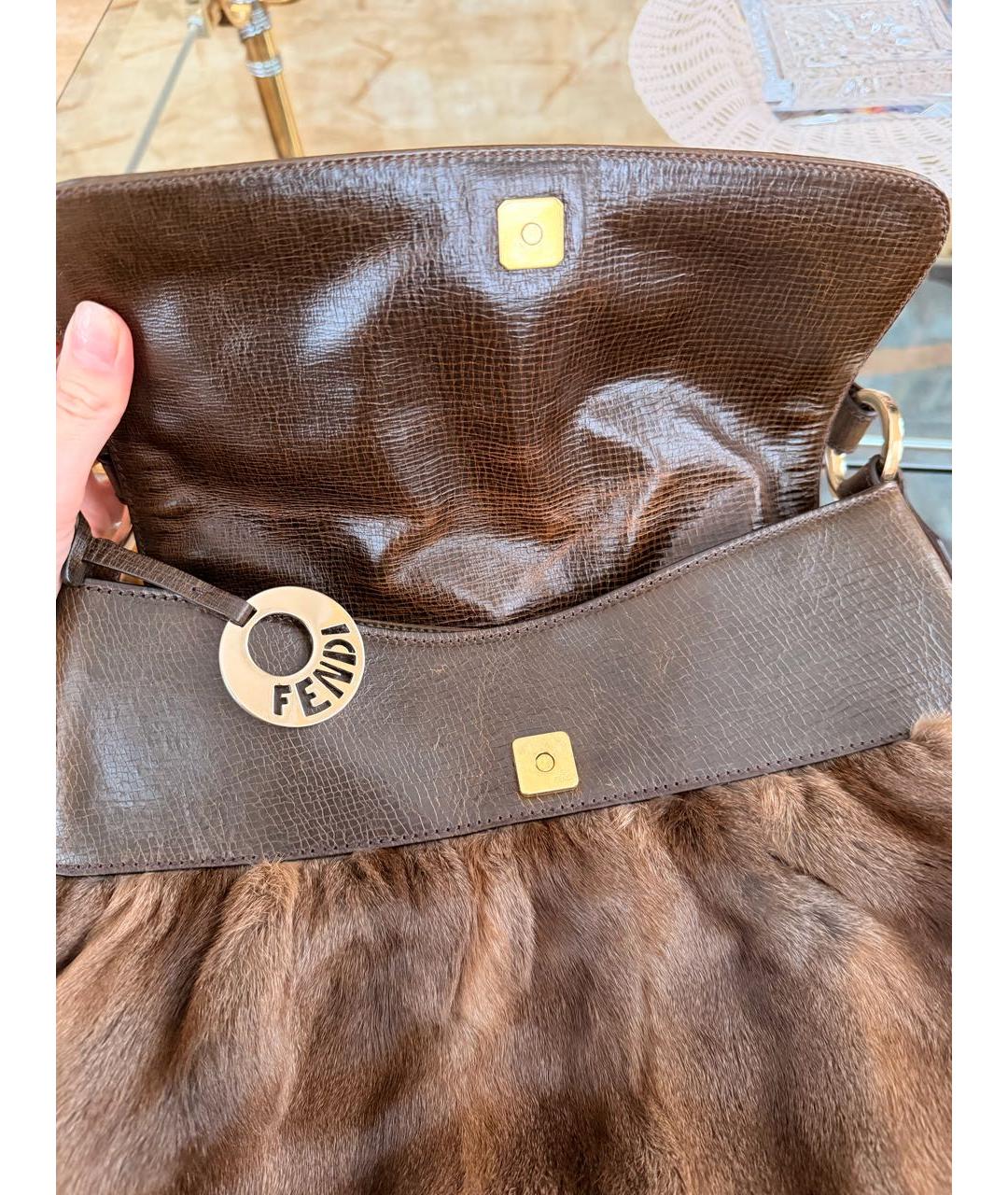 FENDI Коричневая меховая сумка через плечо, фото 4