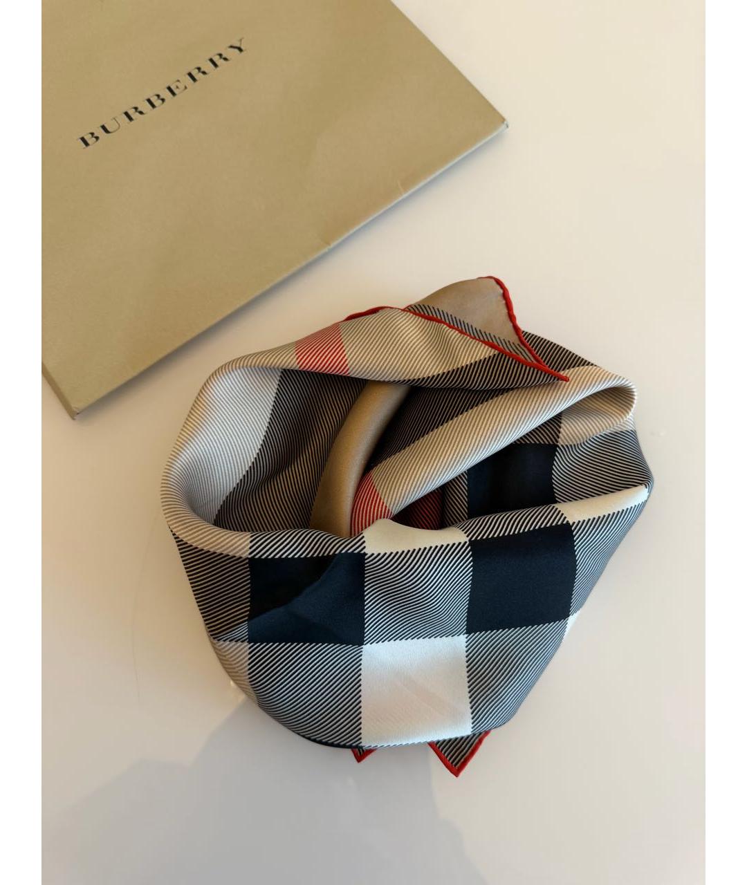BURBERRY Бежевый шелковый платок, фото 4