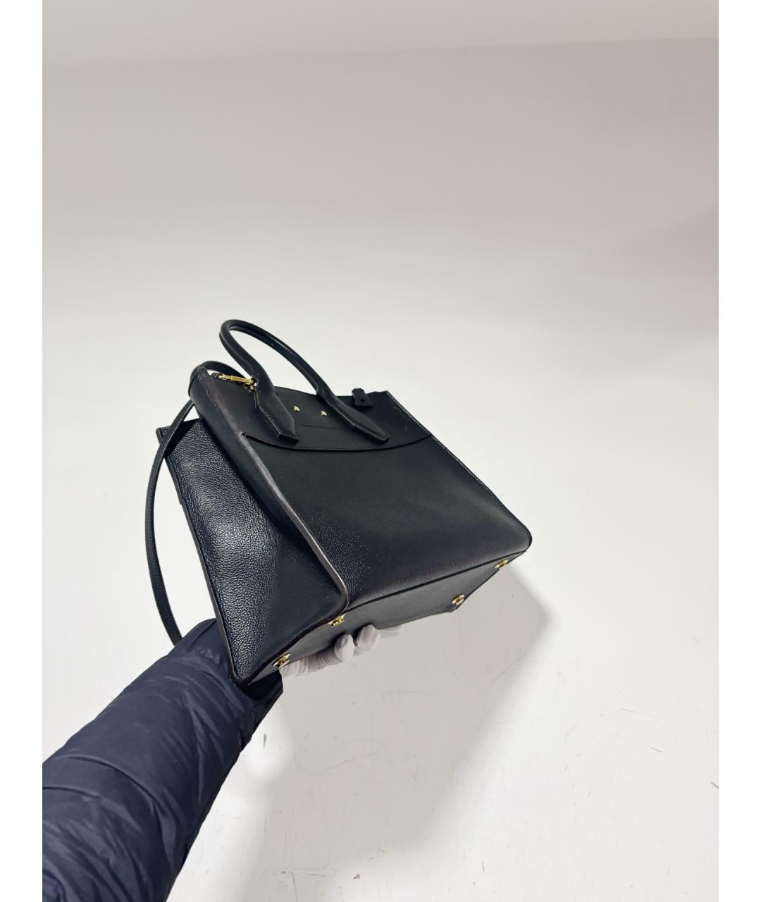 LOUIS VUITTON Черная кожаная сумка с короткими ручками, фото 4