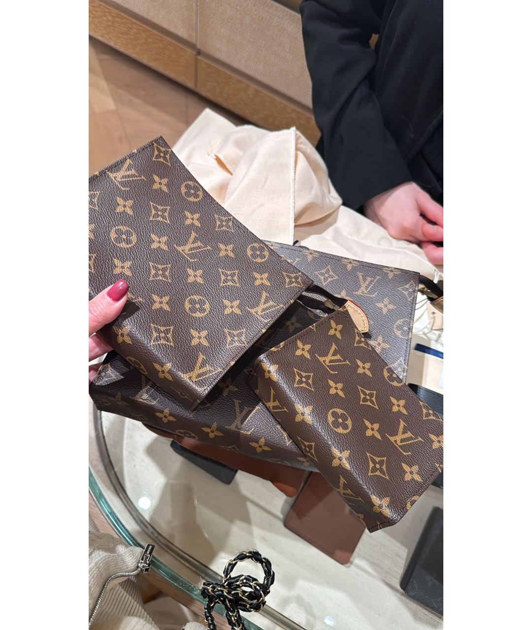 LOUIS VUITTON Коричневая косметичка, фото 6