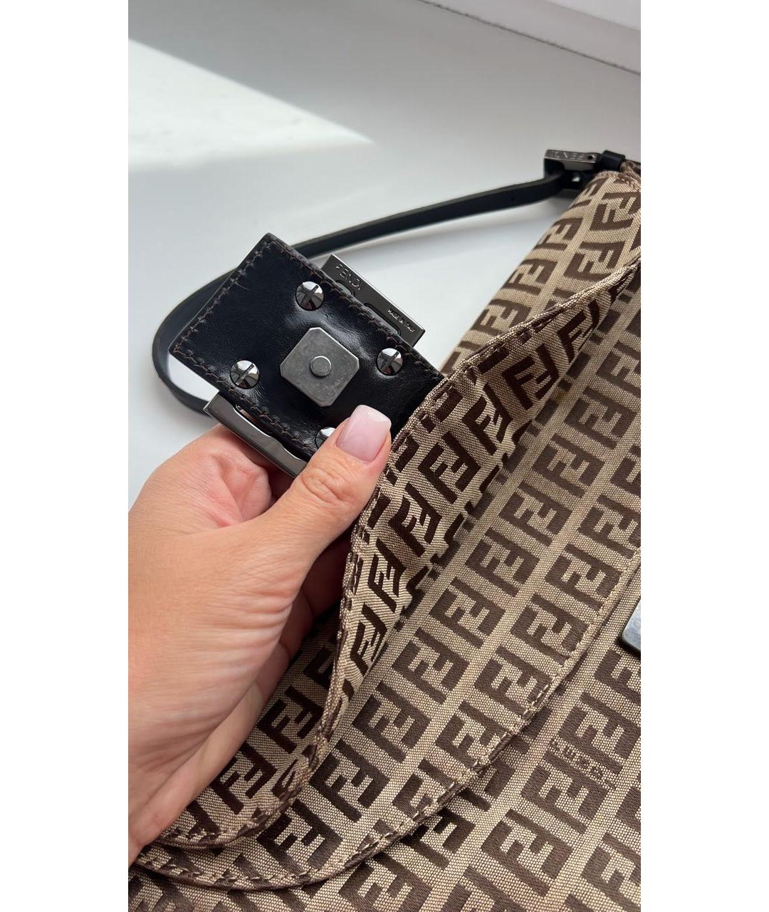 FENDI Коричневая сумка с короткими ручками, фото 4