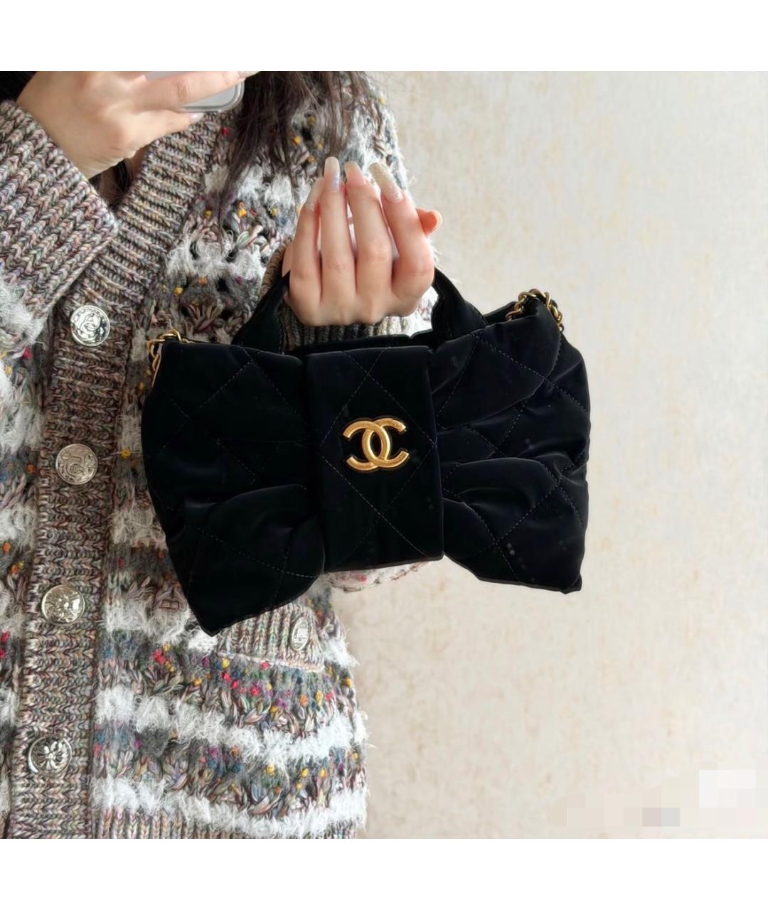 CHANEL Черная бархатная сумка с короткими ручками, фото 5