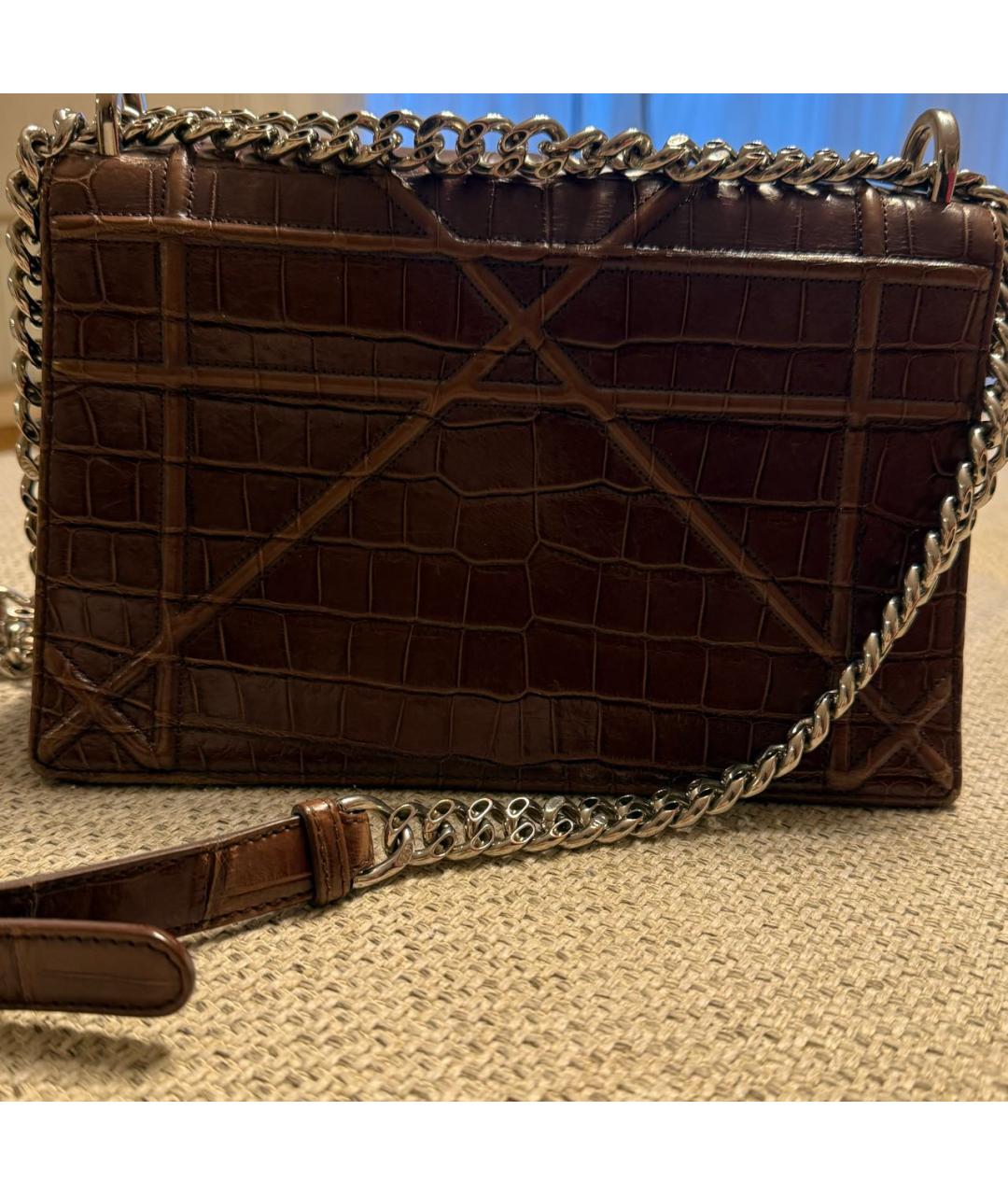 CHRISTIAN DIOR Коричневая сумка через плечо из экзотической кожи, фото 2