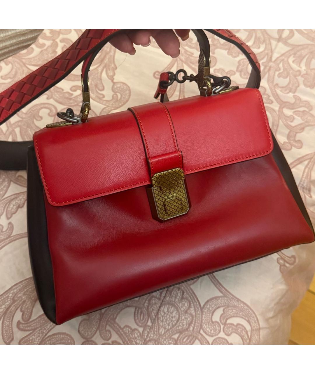 BOTTEGA VENETA Красная кожаная сумка с короткими ручками, фото 4