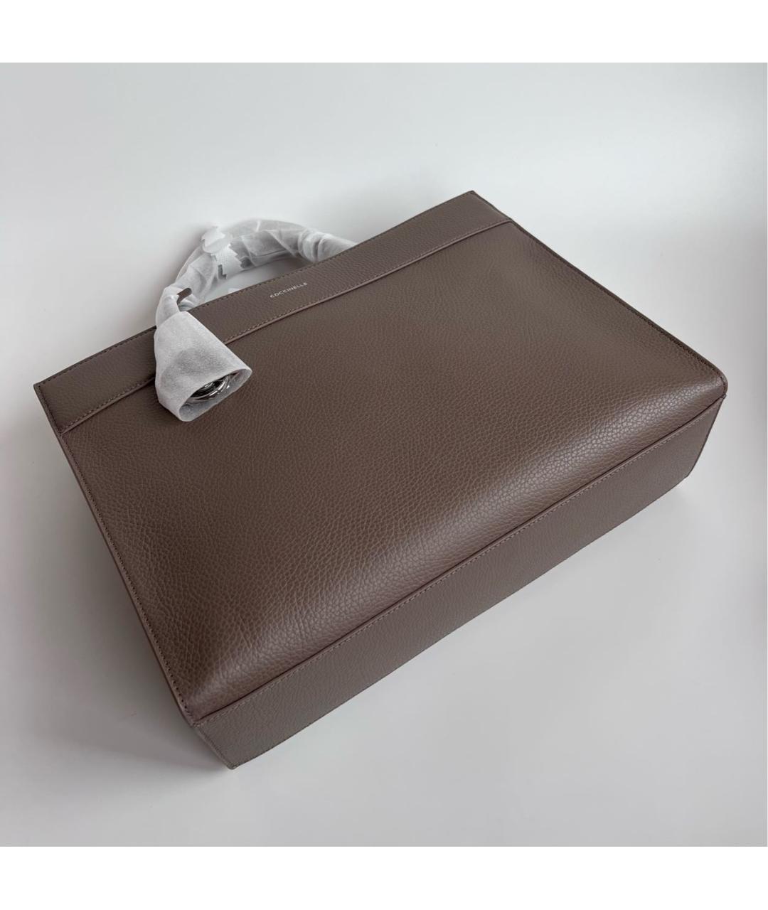 COCCINELLE Бежевая кожаная сумка с короткими ручками, фото 3