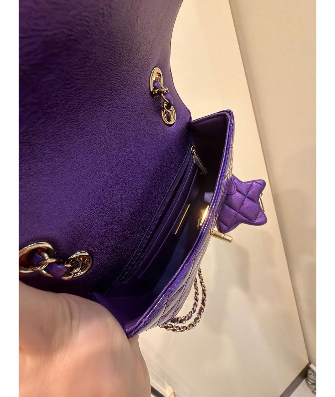 CHANEL Фиолетовая сумка через плечо из лакированной кожи, фото 4