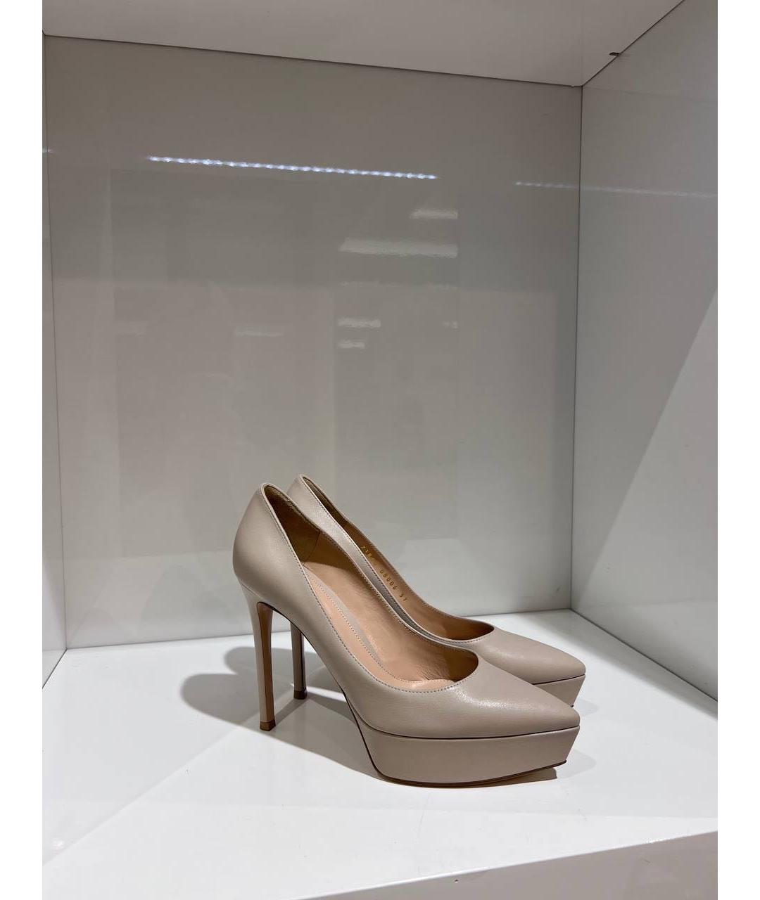 GIANVITO ROSSI Бежевые кожаные туфли, фото 2