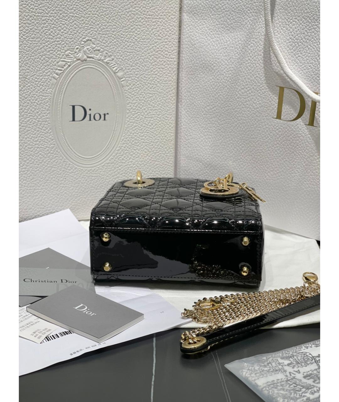 CHRISTIAN DIOR Черная сумка с короткими ручками из лакированной кожи, фото 6