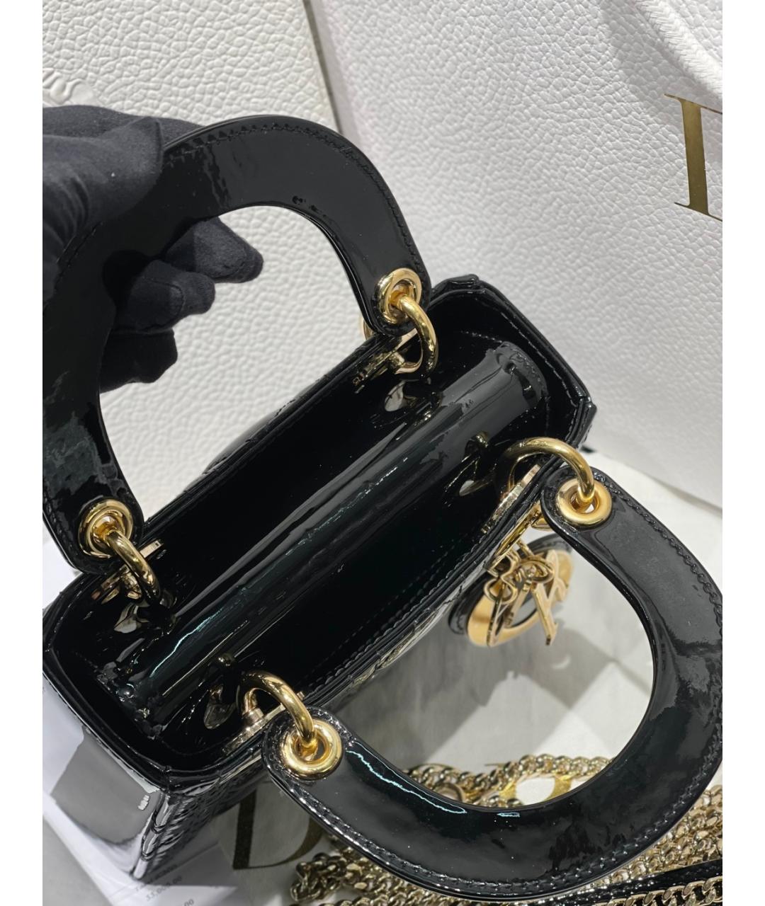 CHRISTIAN DIOR Черная сумка с короткими ручками из лакированной кожи, фото 8