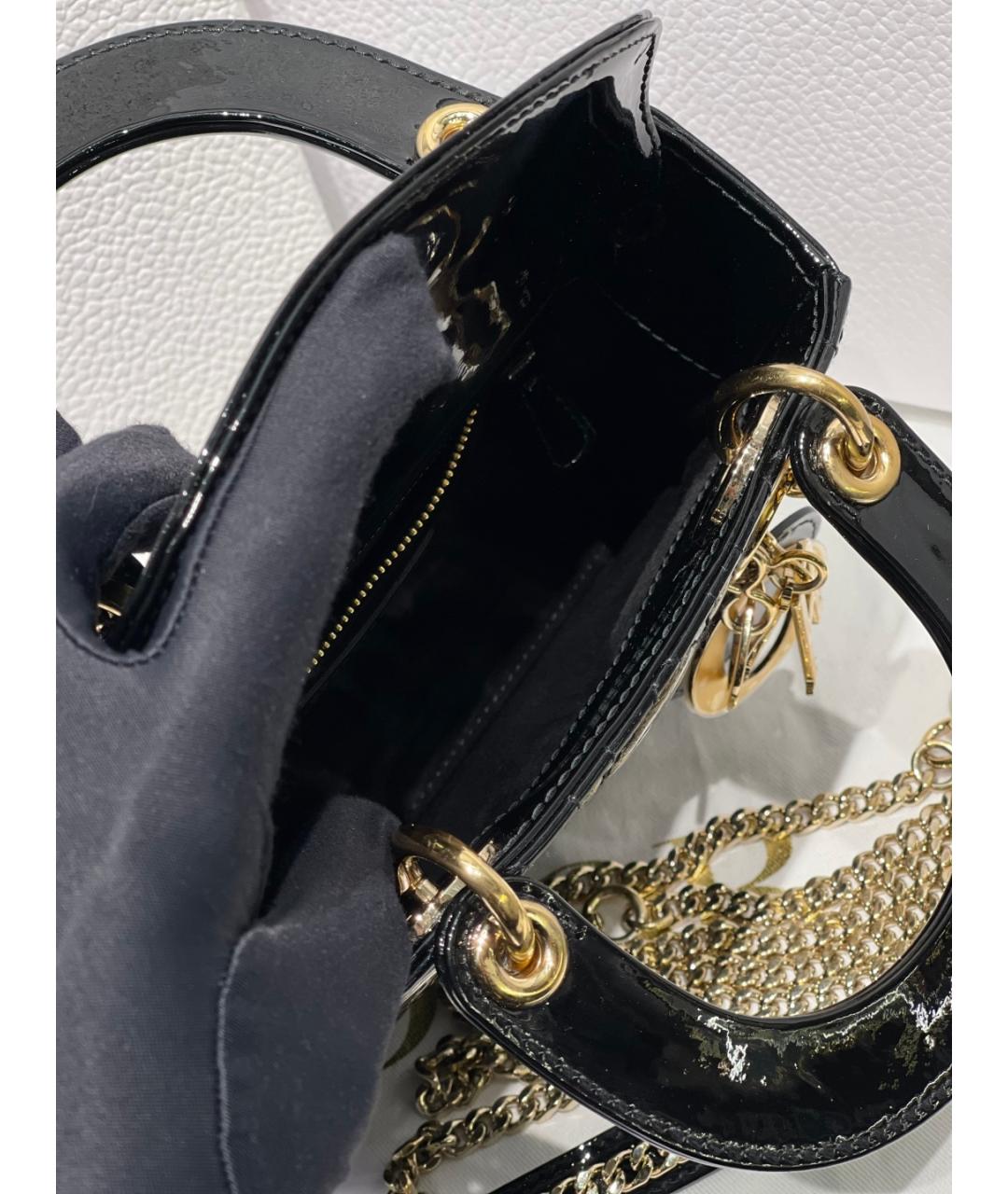 CHRISTIAN DIOR Черная сумка с короткими ручками из лакированной кожи, фото 9