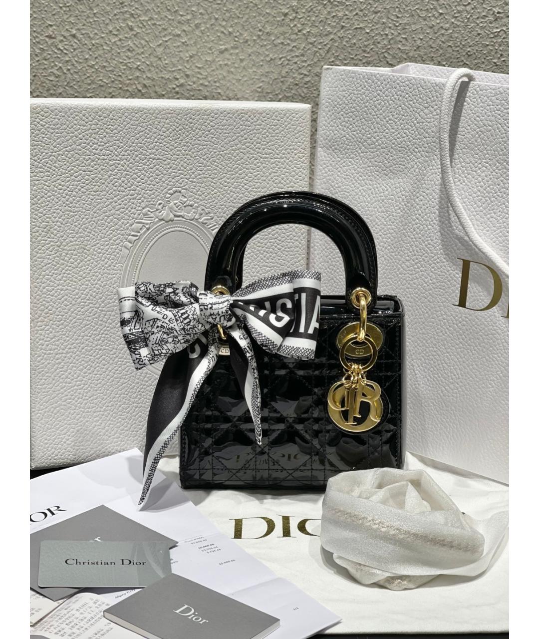 CHRISTIAN DIOR Черная сумка с короткими ручками из лакированной кожи, фото 2