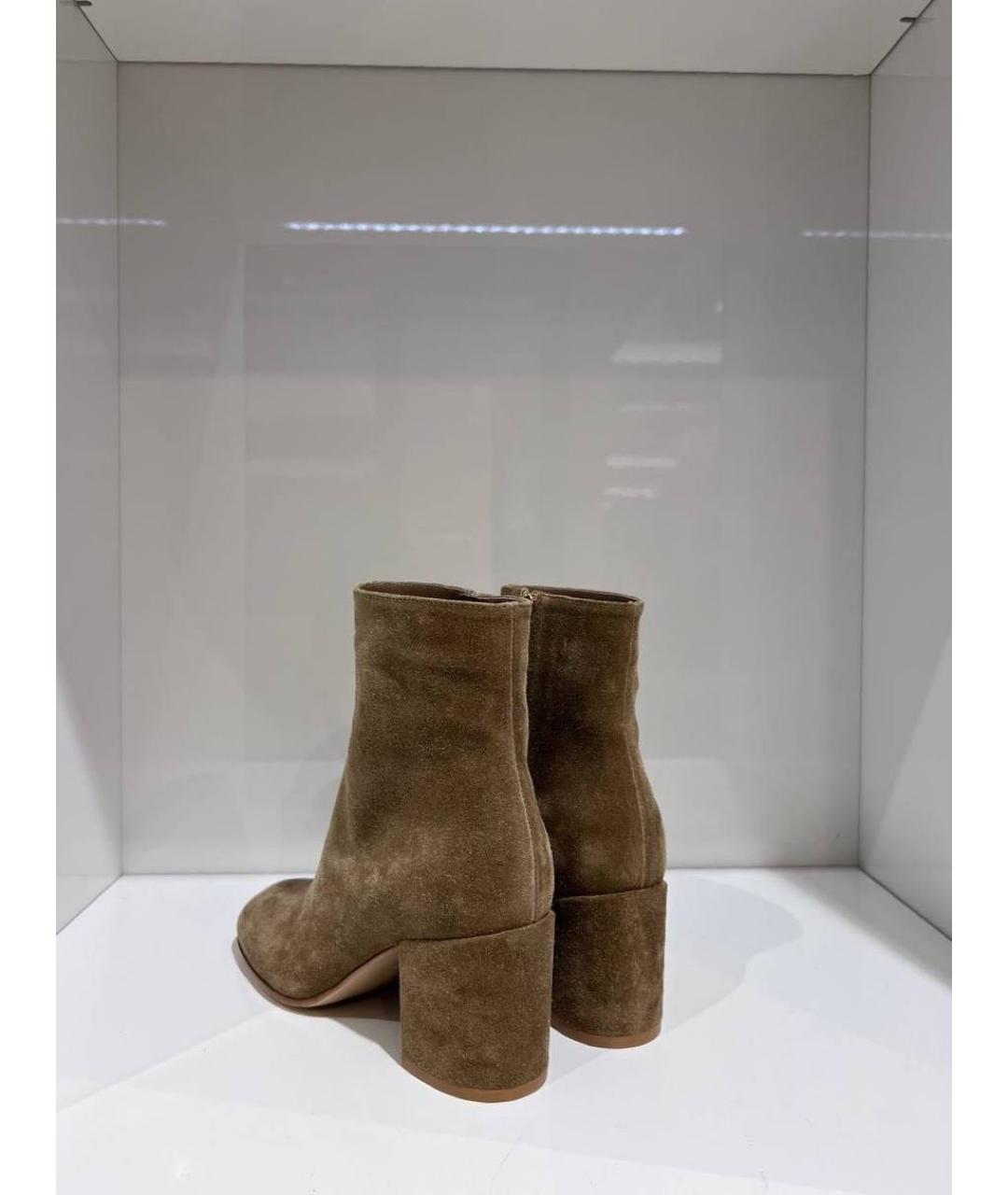 GIANVITO ROSSI Бежевые замшевые ботинки, фото 4