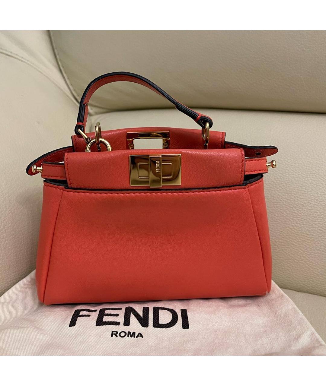 FENDI Коралловая кожаная сумка с короткими ручками, фото 5