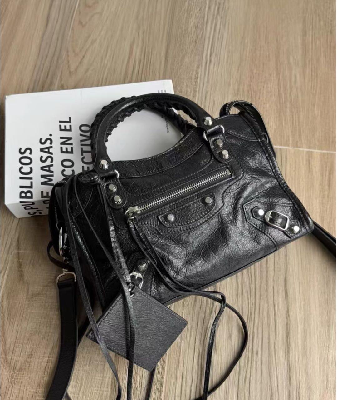 BALENCIAGA Черная кожаная сумка с короткими ручками, фото 3