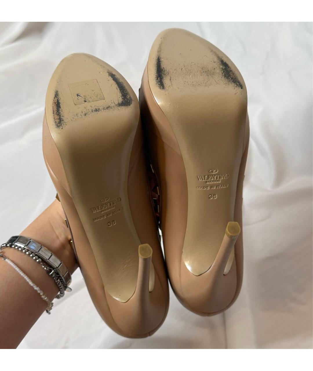 VALENTINO Бежевые кожаные туфли, фото 5