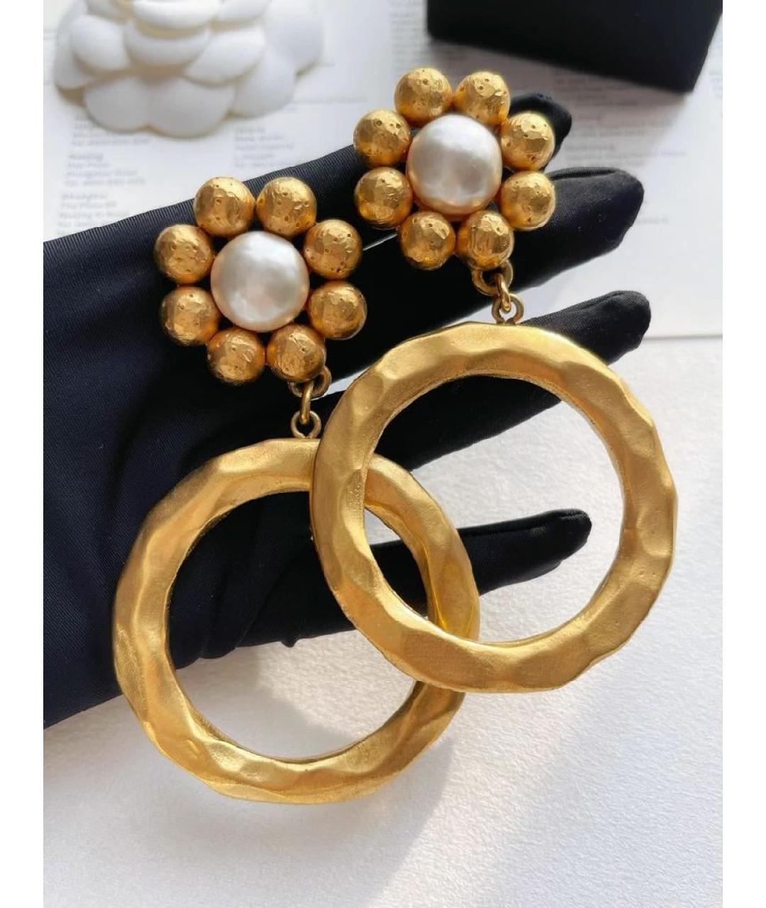 CHANEL Золотые клипсы, фото 3