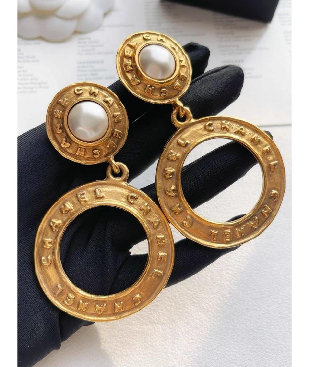 CHANEL Золотые металлические клипсы, фото 4