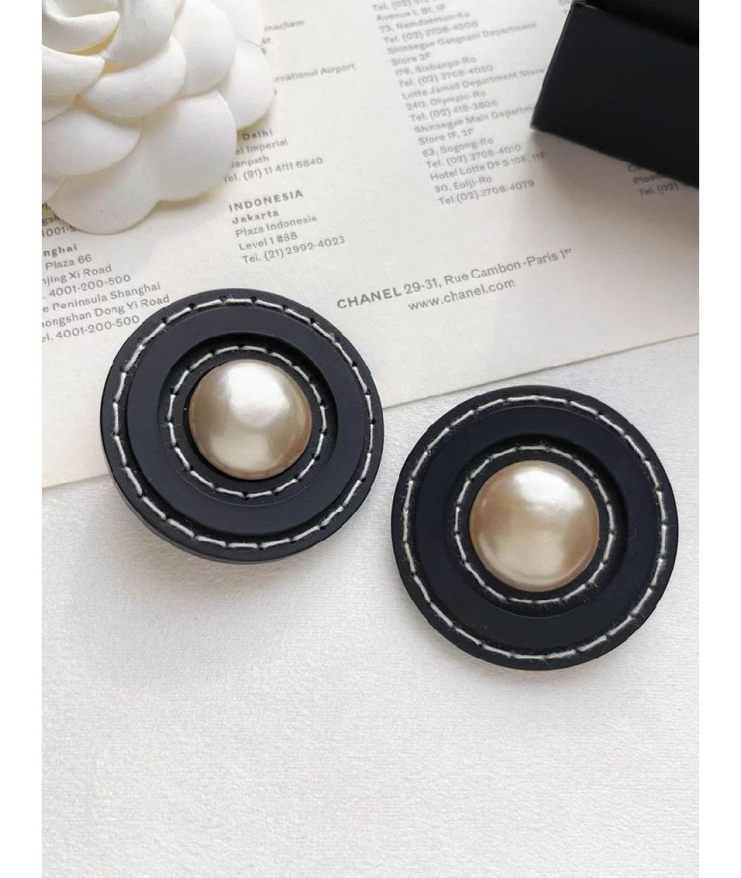 CHANEL Черные клипсы, фото 5