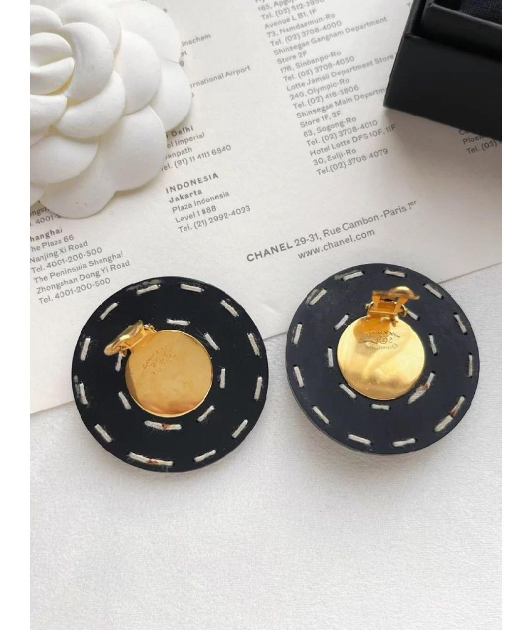 CHANEL Черные клипсы, фото 4