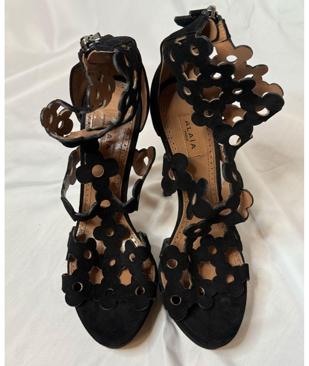 ALAIA Черные замшевые босоножки, фото 2