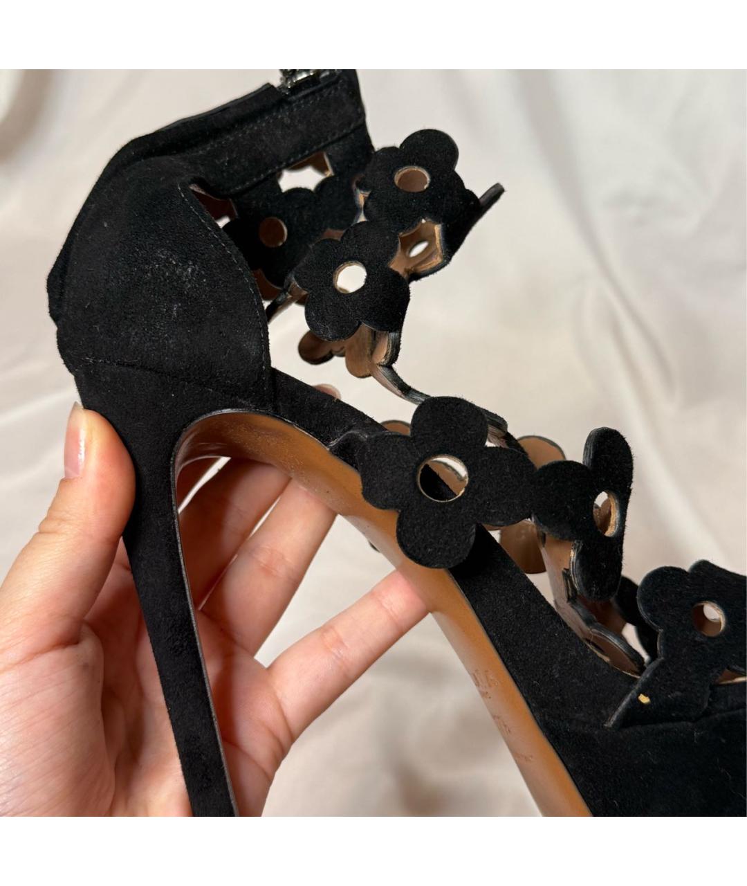 ALAIA Черные замшевые босоножки, фото 6