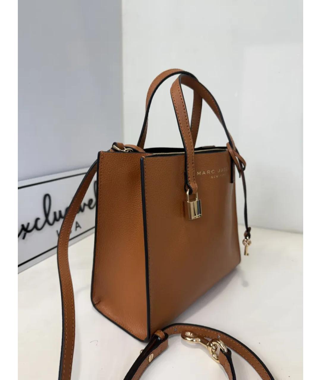 MARC JACOBS Коричневая кожаная сумка с короткими ручками, фото 3