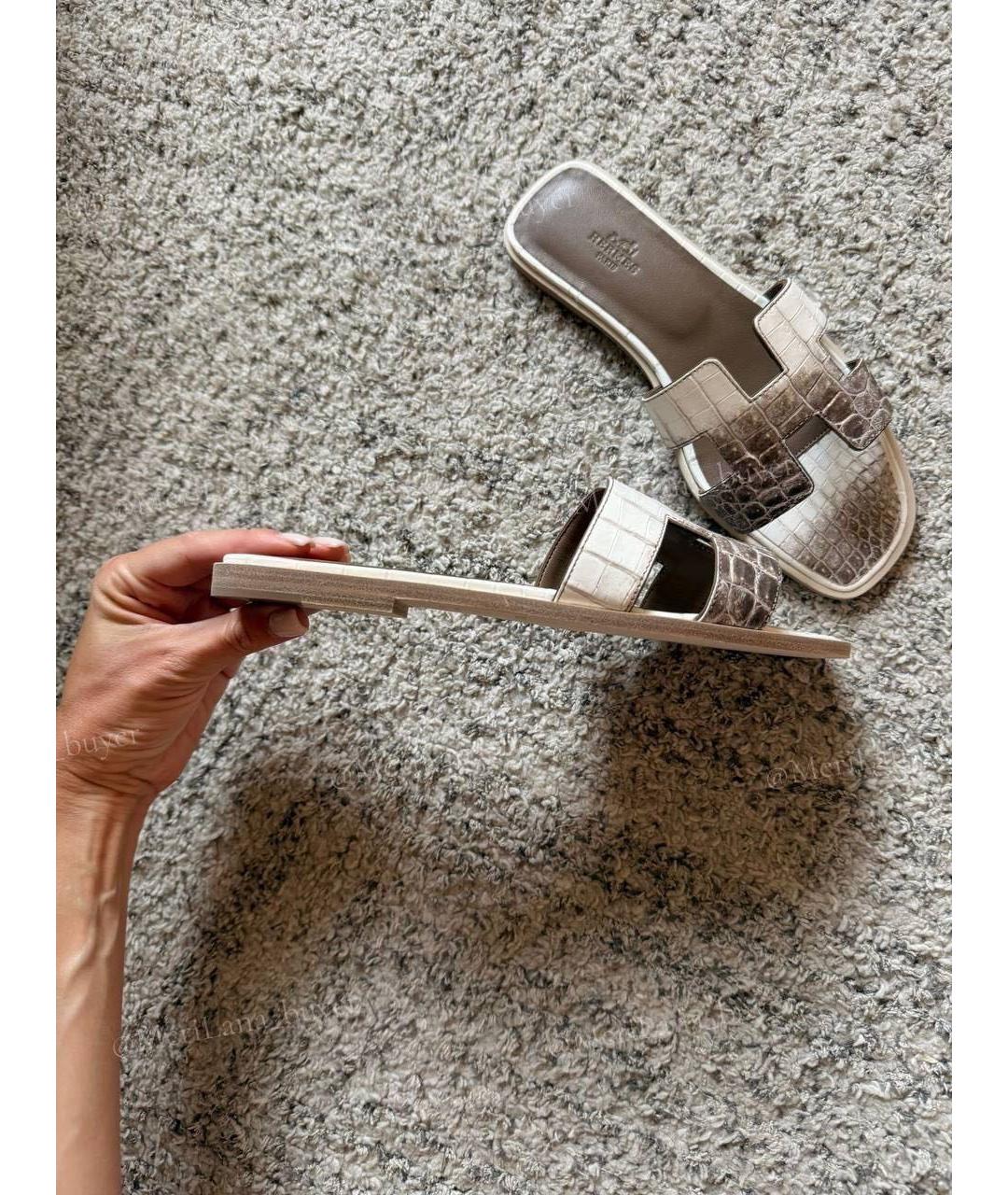 HERMES Бежевые шлепанцы из экзотической кожи, фото 3