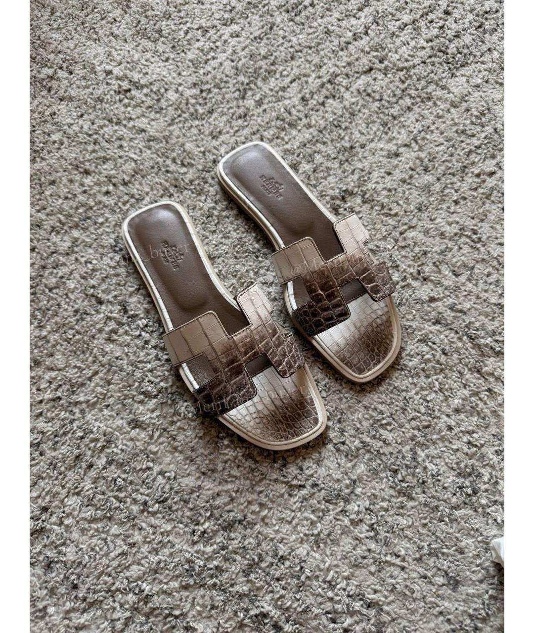 HERMES Бежевые шлепанцы из экзотической кожи, фото 2