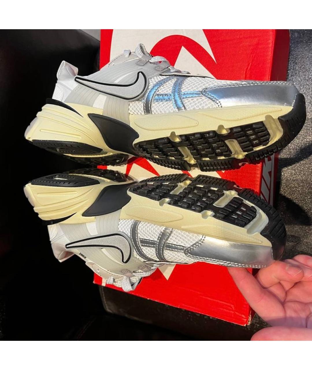 NIKE Серебряные низкие кроссовки / кеды, фото 4