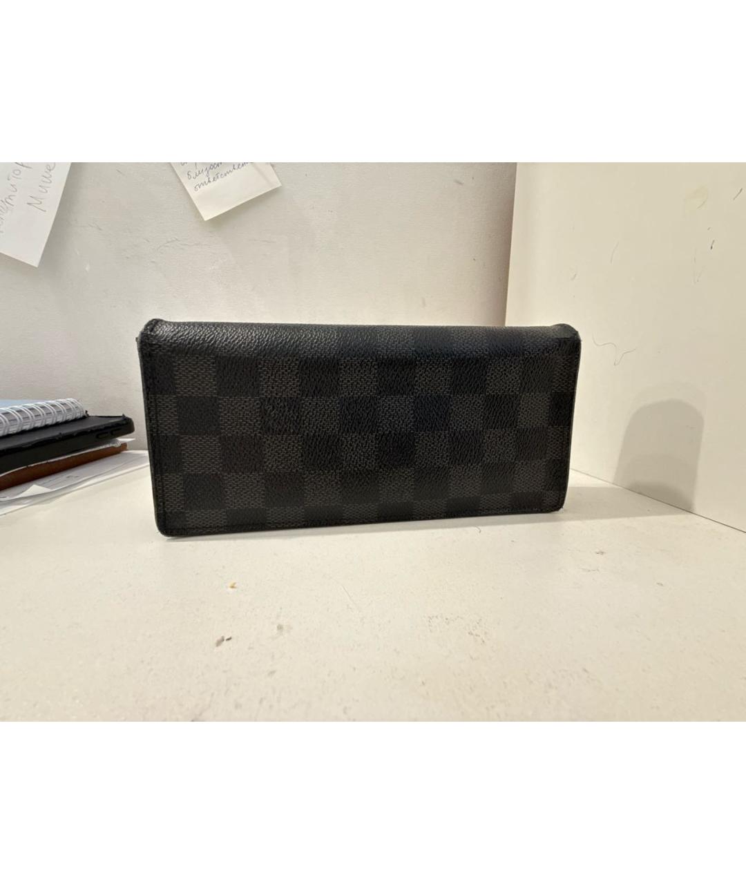 LOUIS VUITTON Черный кожаный кошелек, фото 3