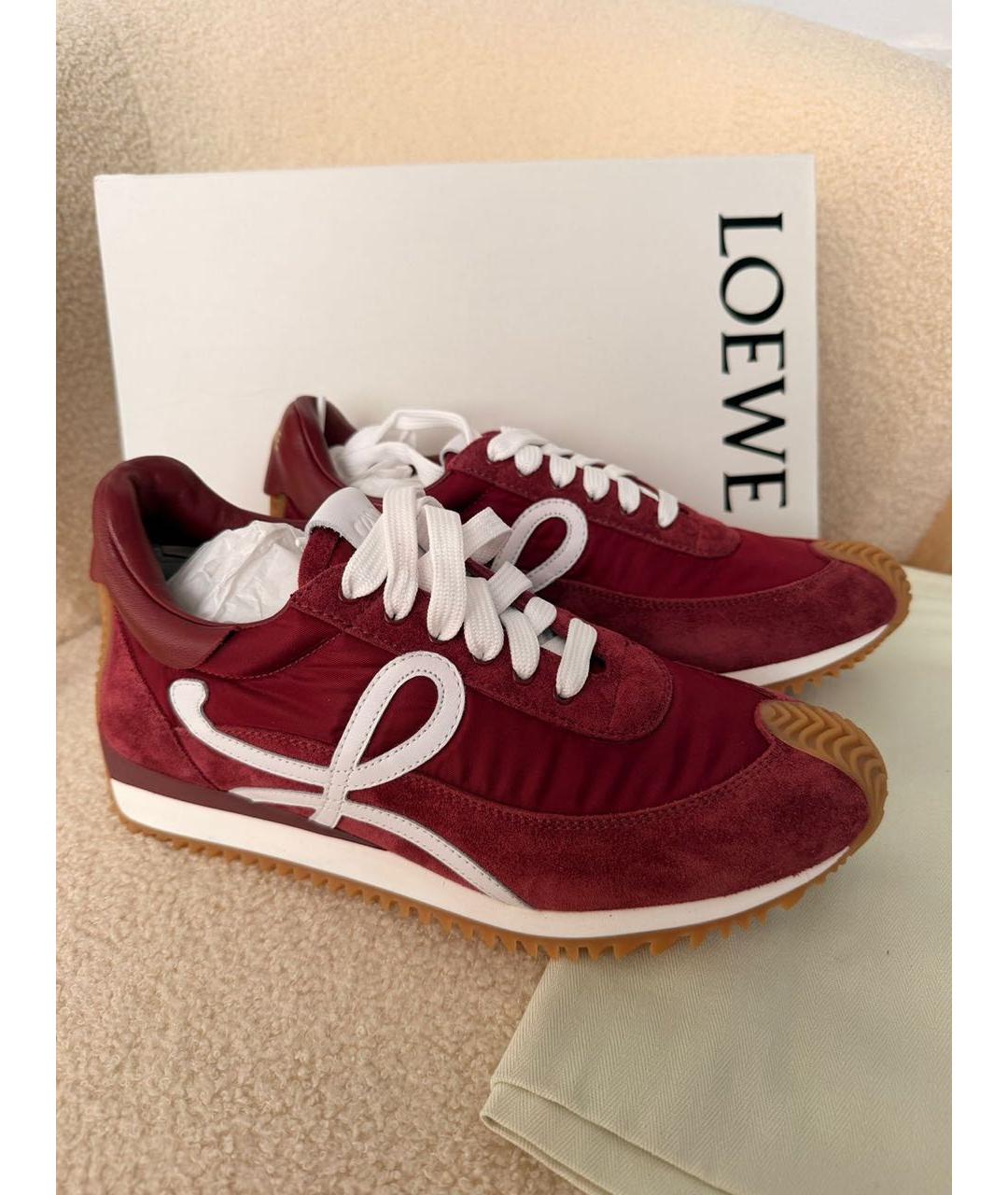 LOEWE Бордовые замшевые кеды, фото 4