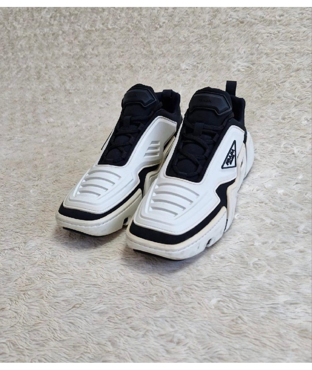 PRADA Белые резиновые низкие кроссовки / кеды, фото 3