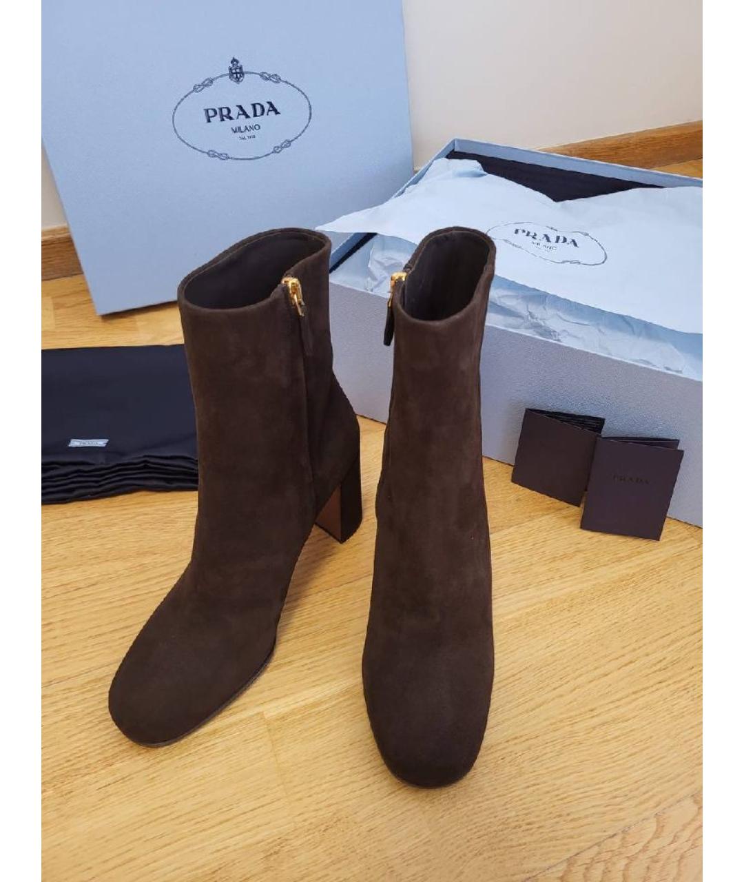PRADA Коричневые замшевые ботильоны, фото 2