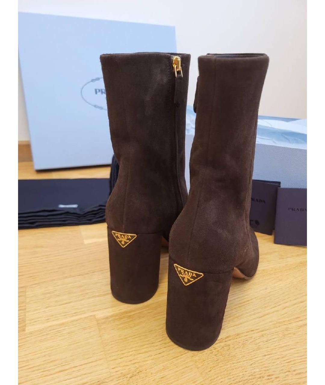 PRADA Коричневые замшевые ботильоны, фото 4