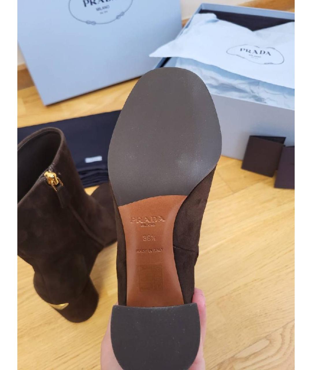 PRADA Коричневые замшевые ботильоны, фото 5