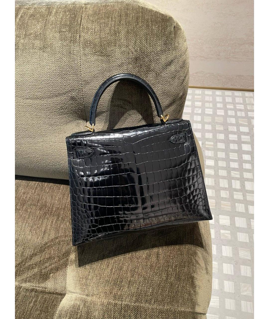 HERMES Черная сумка с короткими ручками из лакированной кожи, фото 4