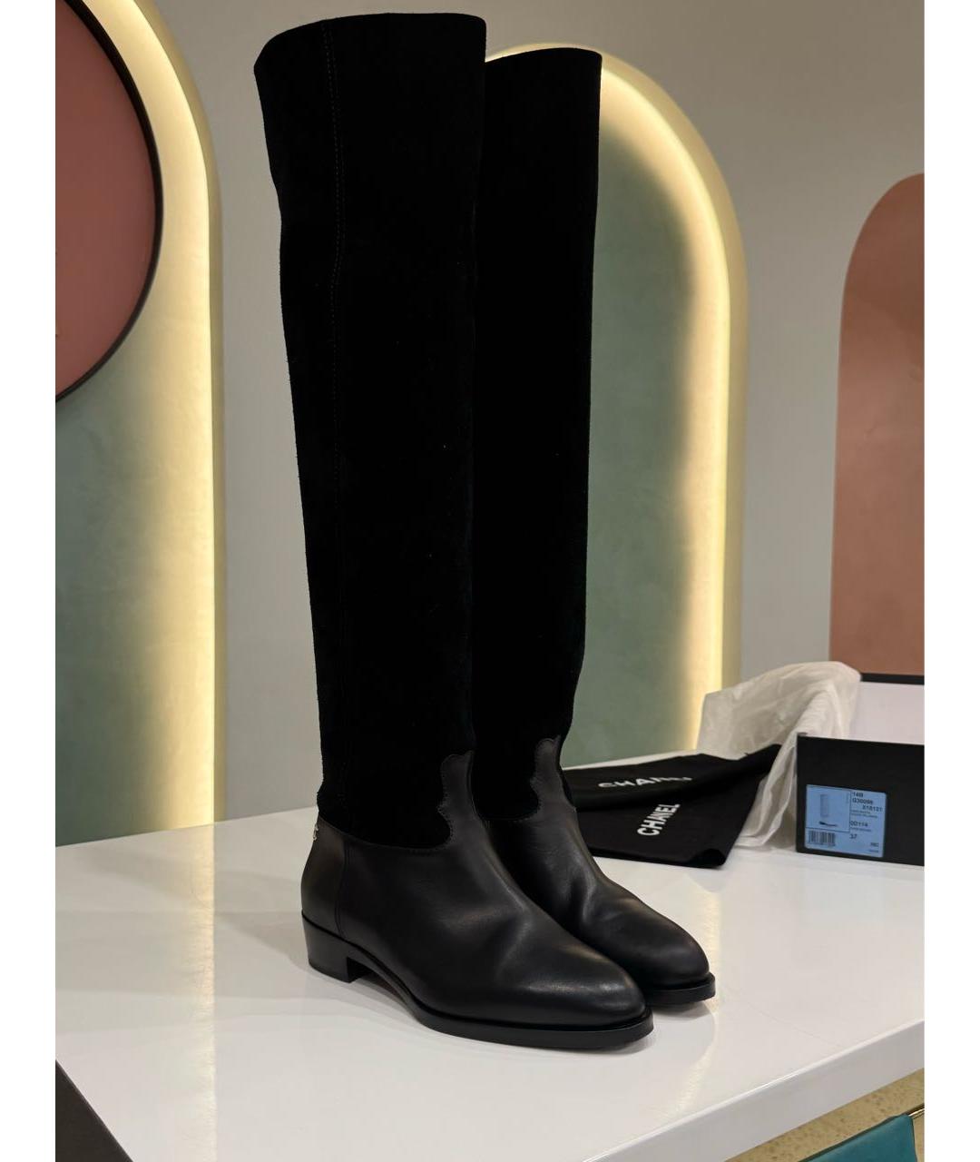 CHANEL Черные кожаные сапоги, фото 2