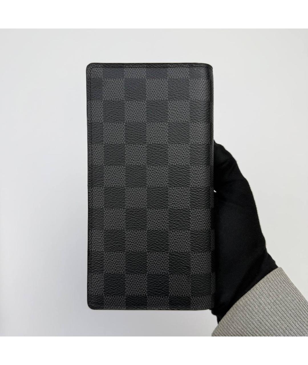 LOUIS VUITTON Антрацитовый кожаный кошелек, фото 3