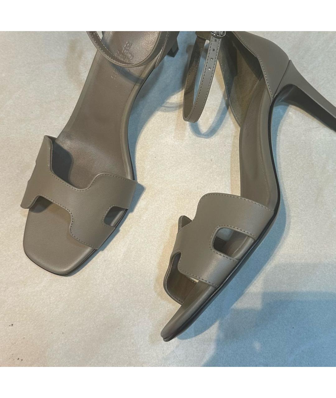 HERMES Бежевые кожаные босоножки, фото 2