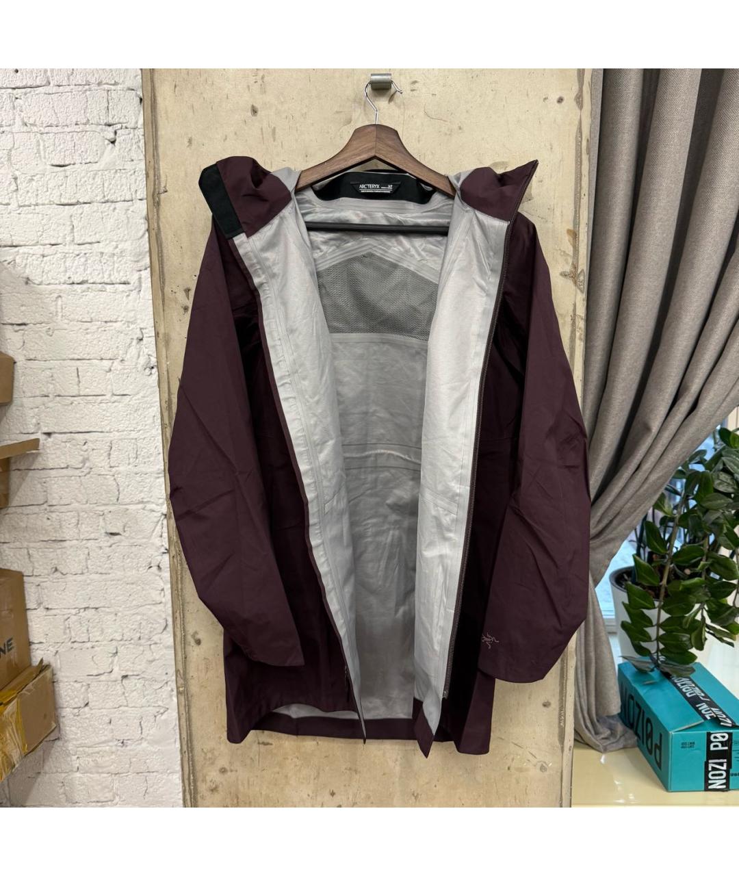ARCTERYX Бордовая куртка, фото 4