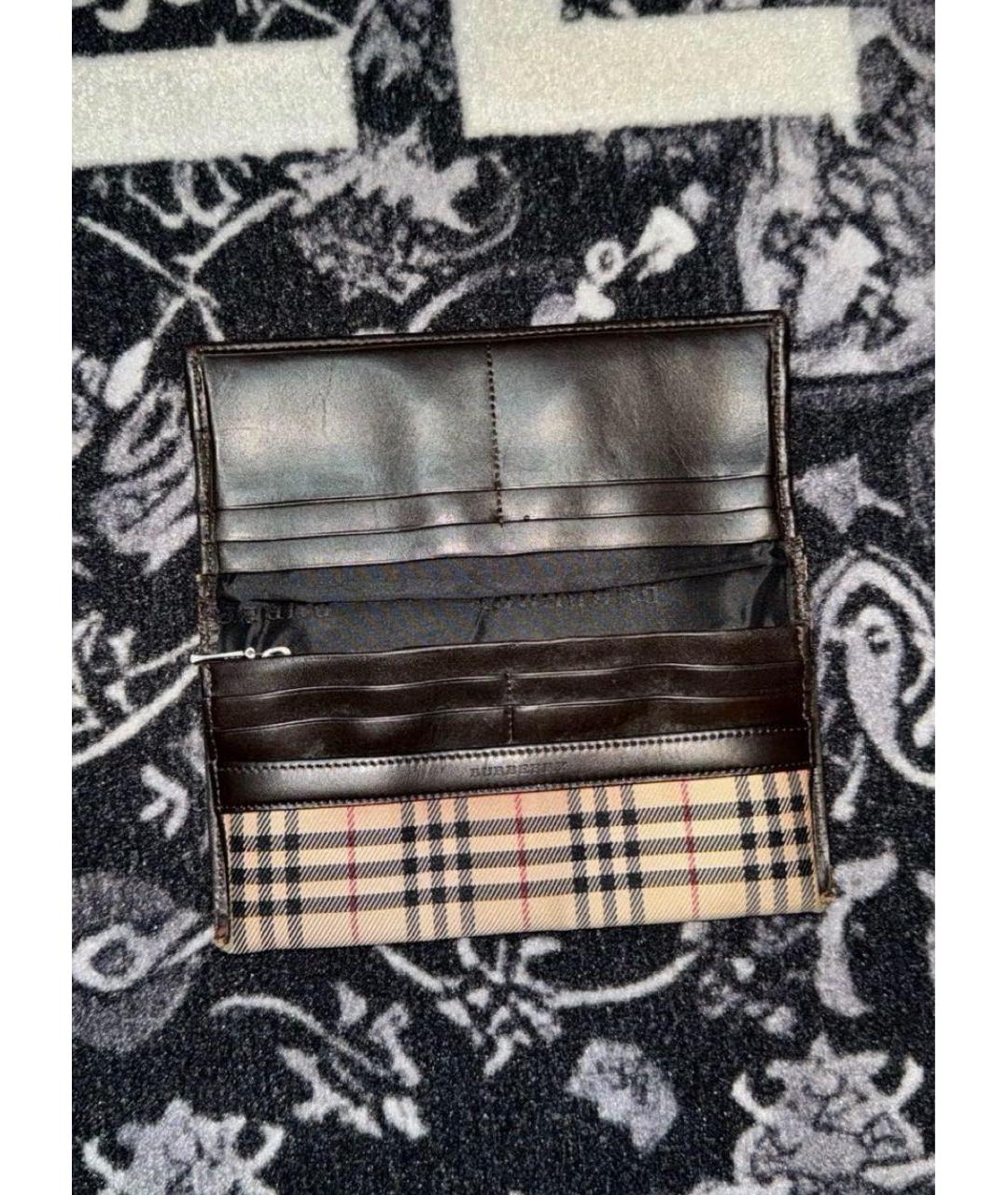 BURBERRY Бежевый кожаный кошелек, фото 4