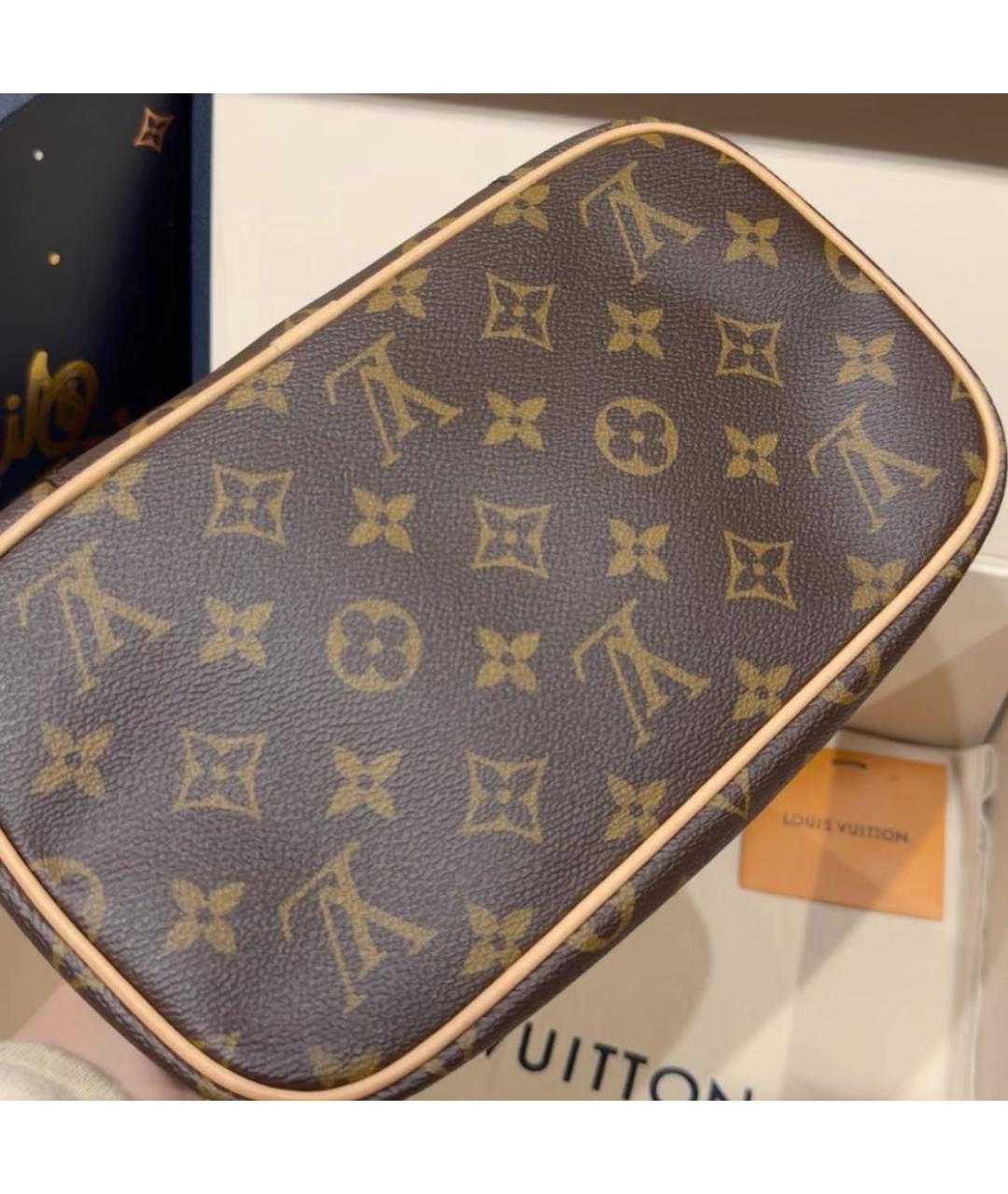 LOUIS VUITTON Коричневая косметичка, фото 4