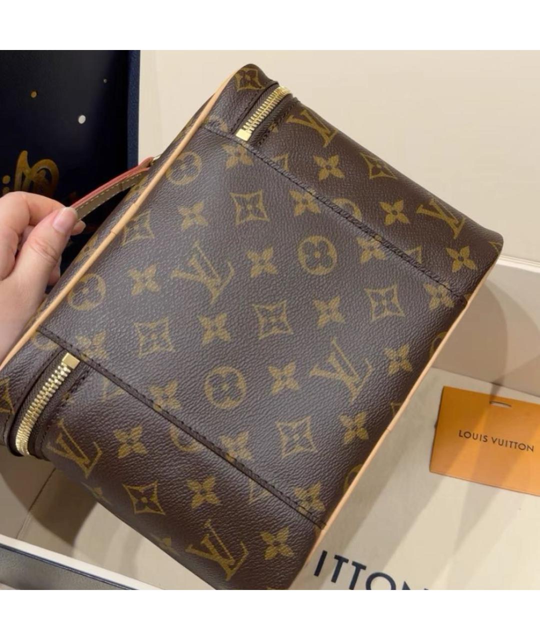 LOUIS VUITTON Коричневая косметичка, фото 3