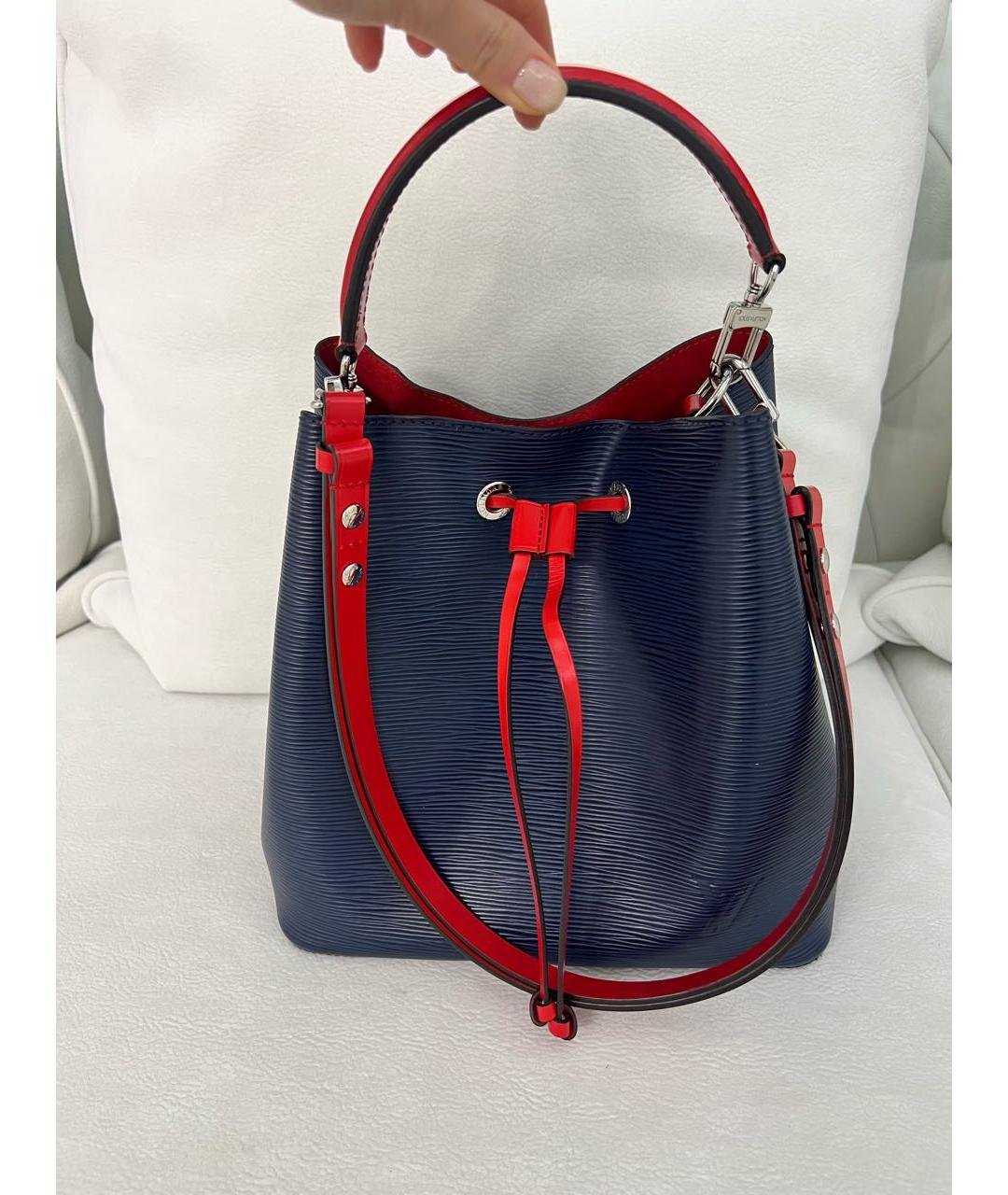 LOUIS VUITTON Темно-синяя кожаная сумка через плечо, фото 2