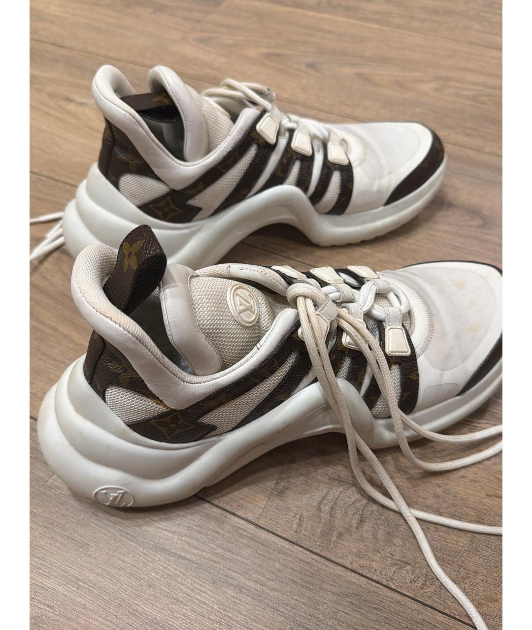 LOUIS VUITTON Белые резиновые кроссовки, фото 3
